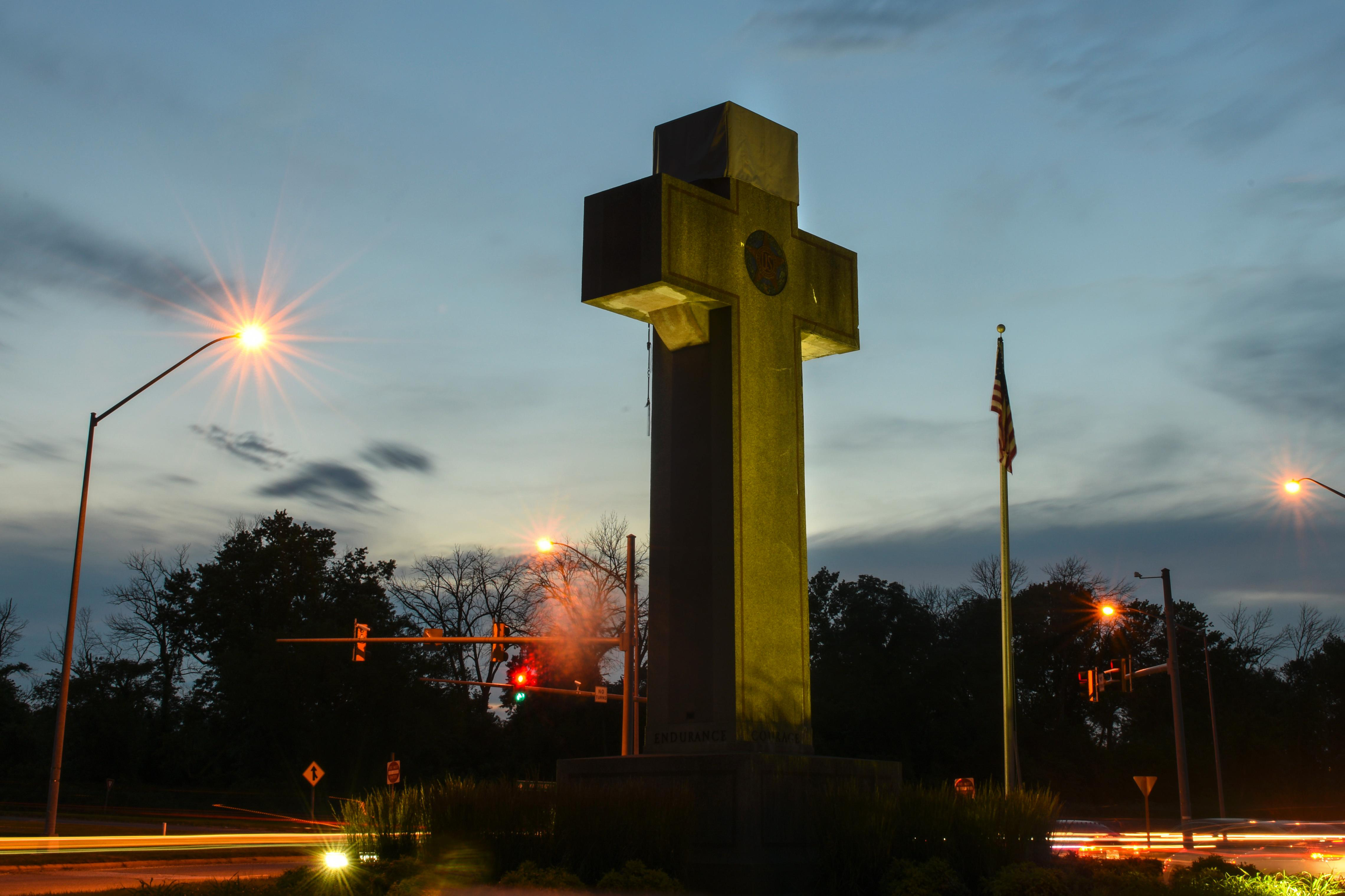 Supremes rule that giant cross honoring military dead may remain on public land
	