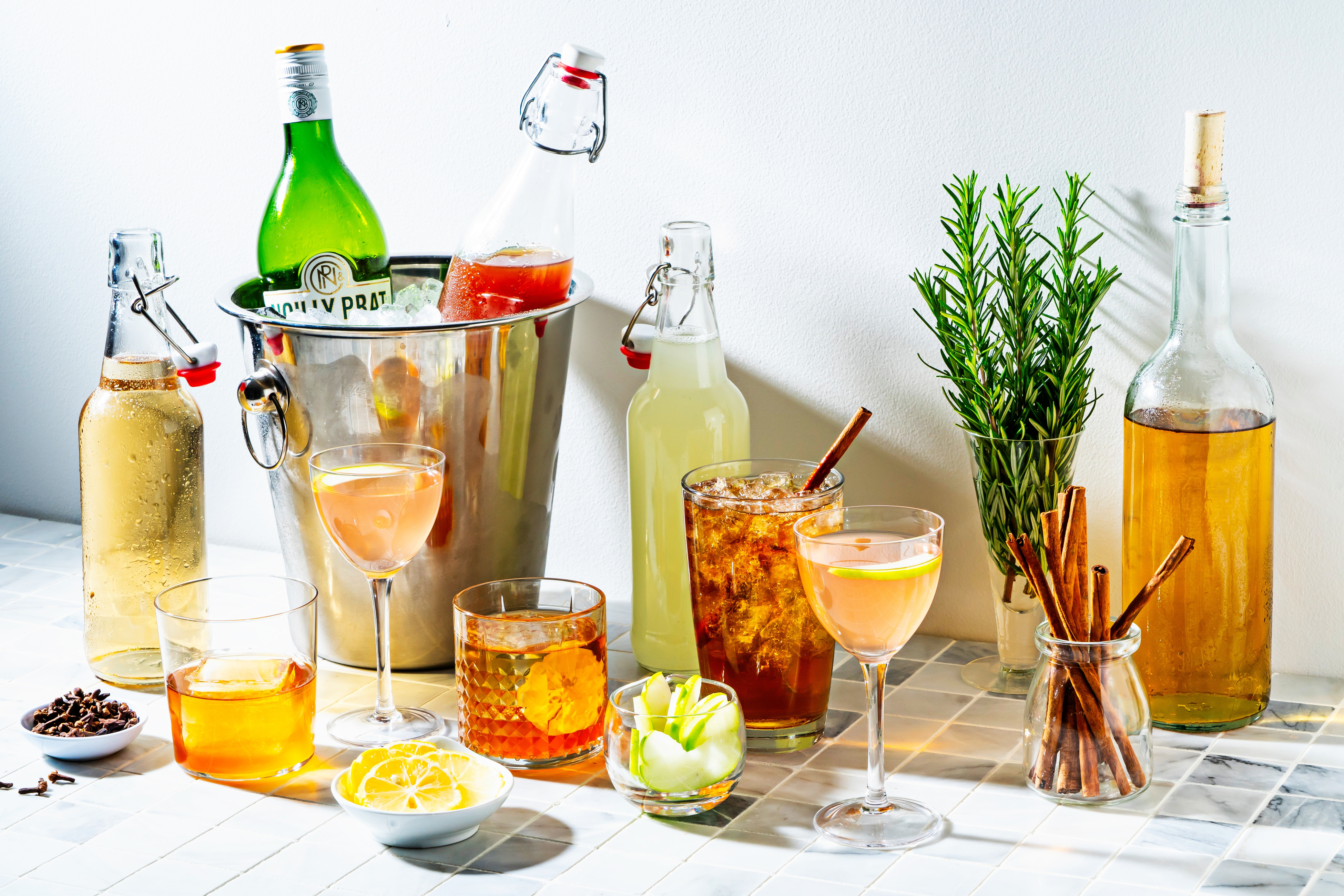Apple cocktails spice up the holiday, with or without alcohol - Vimarsana News
