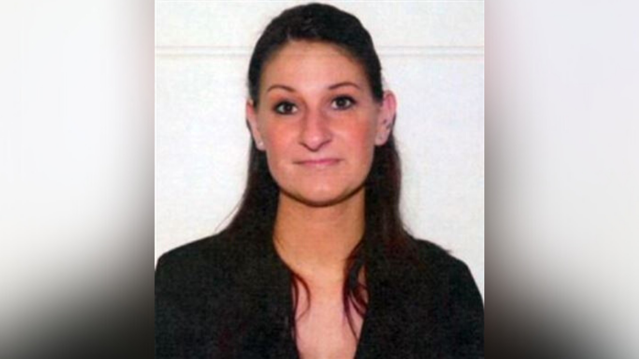 Deputy burglarized grieving families' homes during funerals
