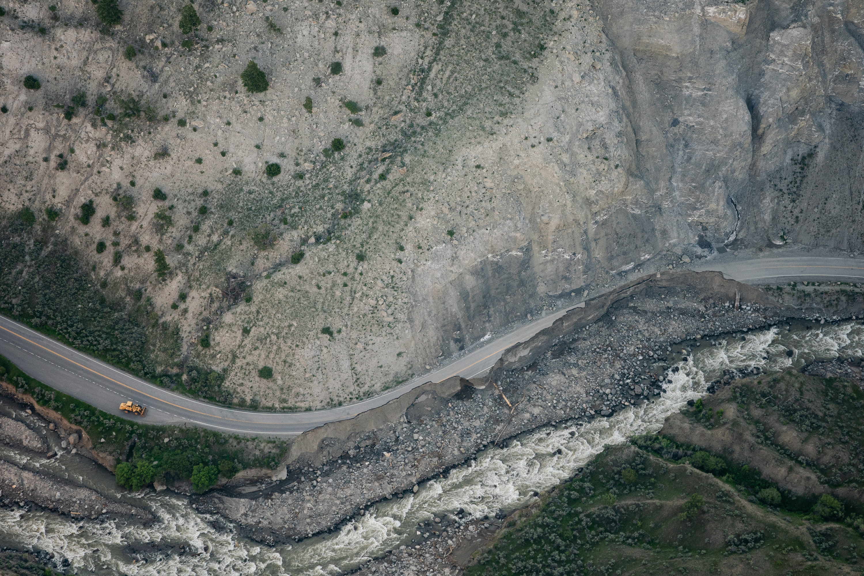 Yellowstone is this town's golden ticket. Climate change risks that. - Vimarsana News